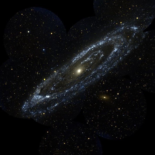 600px-Andromeda_galaxy.jpg